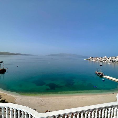 Monte Cristo Hotel With Rooftop Pool Sarandë 외부 사진