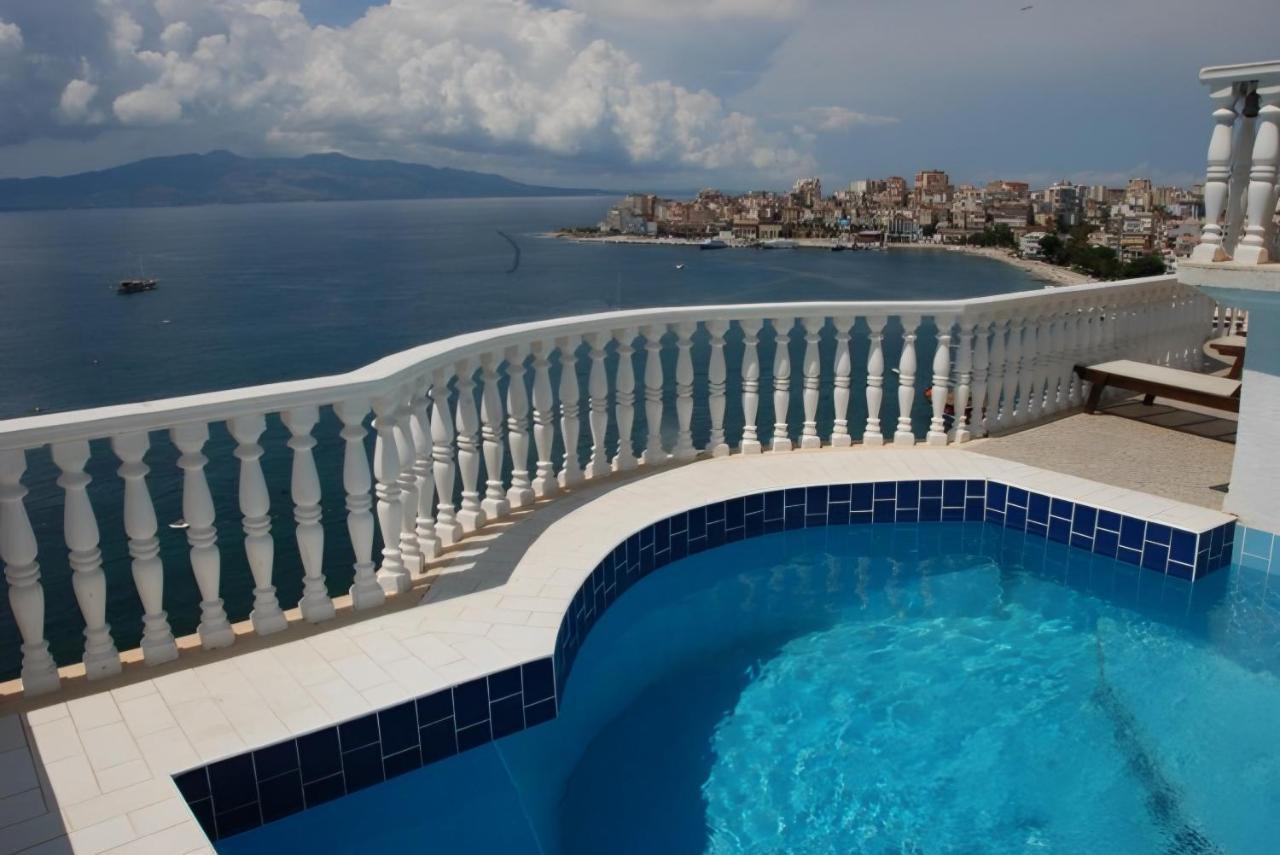 Monte Cristo Hotel With Rooftop Pool Sarandë 외부 사진