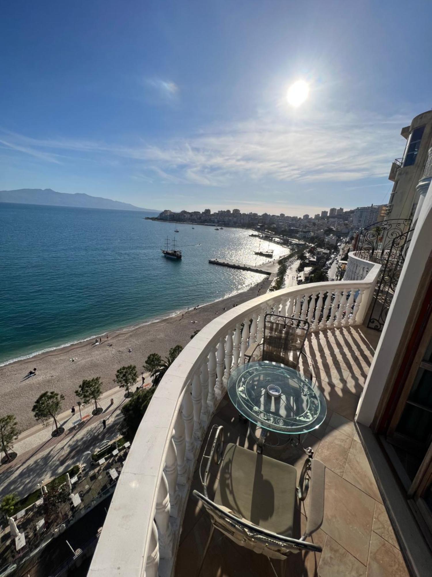 Monte Cristo Hotel With Rooftop Pool Sarandë 외부 사진