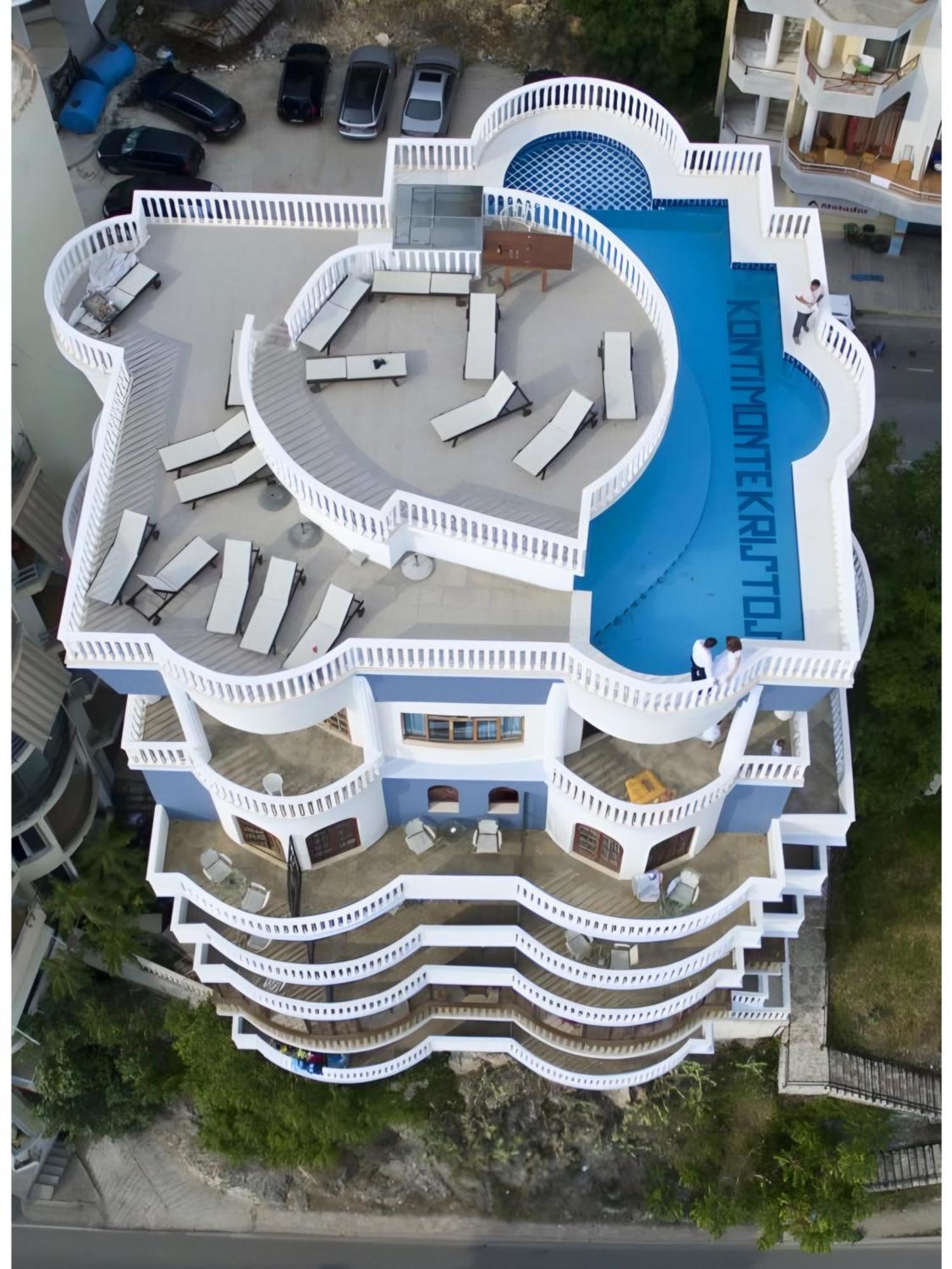 Monte Cristo Hotel With Rooftop Pool Sarandë 외부 사진