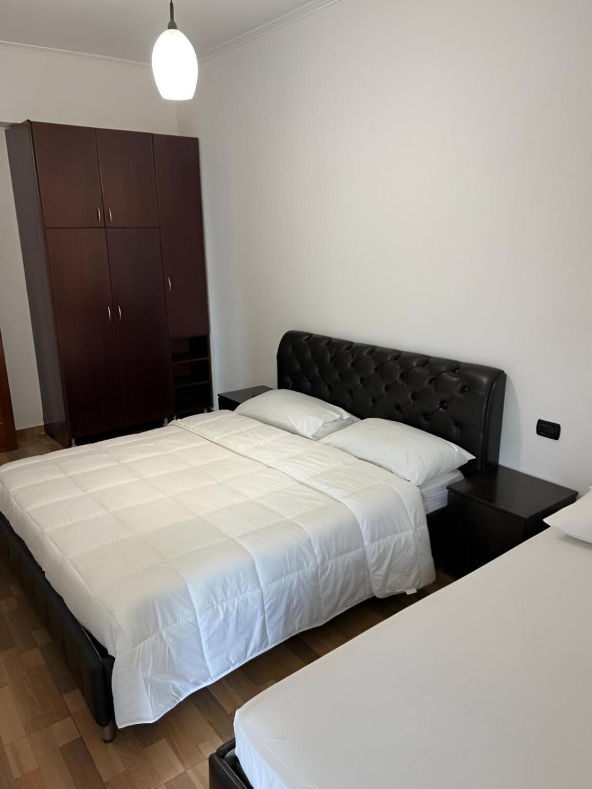 Monte Cristo Hotel With Rooftop Pool Sarandë 외부 사진